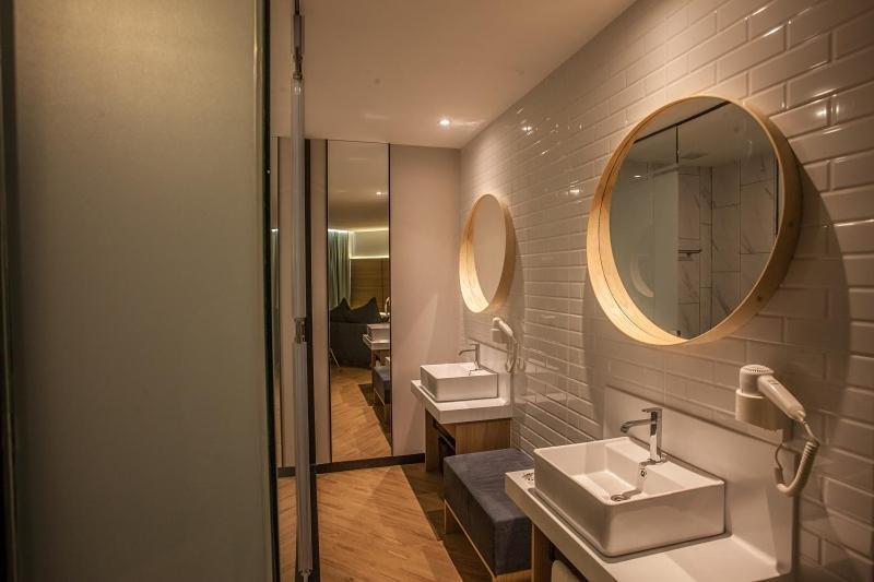 Hako Hotel Джохор-Бару Экстерьер фото